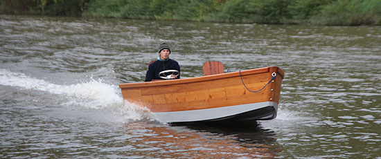 Holzmotorboote